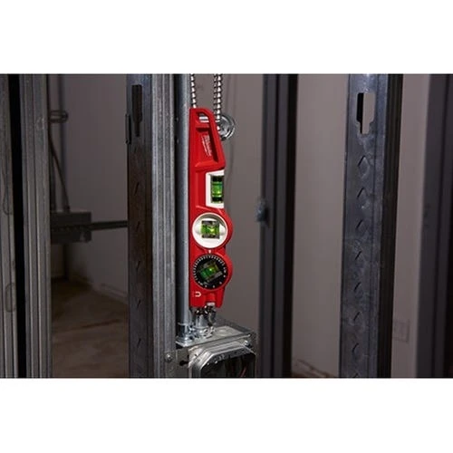 Milwaukee Tools Milwaukee 10" Die Cast Torpedo Level With 360 Degree Locking Vial 48-22-5210 6 Milwaukee Tools Milwaukee 10" Die Cast Torpedo Level With 360 Degree Locking Vial 48-22-5210 - Image 4