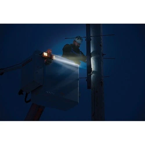 Milwaukee Tools Milwaukee M18 LED Utility Bucket Light 2500 Lumens IP56 2122-20 (BARE TOOL) 5 Milwaukee Tools Milwaukee M18 LED Utility Bucket Light 2500 Lumens IP56 2122-20 (BARE TOOL) - Image 3