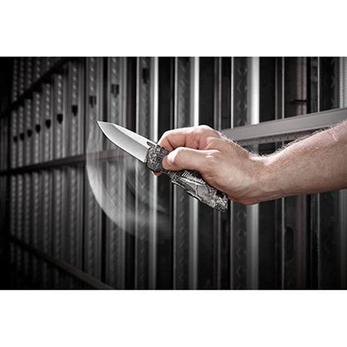 Milwaukee Tools Milwaukee Fastback Camo Folding Pocket Knife 48-22-1524 5 Milwaukee Tools Milwaukee Fastback Camo Folding Pocket Knife 48-22-1524 - Image 3