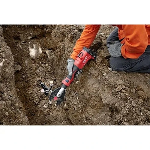 Milwaukee Tools Milwaukee M18 FORCE LOGIC 6T Linear Utility Crimper Kit W/ BG-D3 Jaw & Cutting Jaws 2978-BGKIT 7 Milwaukee Tools Milwaukee M18 FORCE LOGIC 6T Linear Utility Crimper Kit W/ BG-D3 Jaw & Cutting Jaws 2978-BGKIT - Image 5