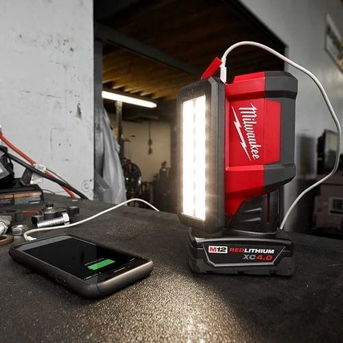 Milwaukee Tools Milwaukee M12 ROVER Pivot Service Flood Light LED 700 Lumens & USB Charging 2367-20 10 Milwaukee Tools Milwaukee M12 ROVER Pivot Service Flood Light LED 700 Lumens & USB Charging 2367-20 - Image 8