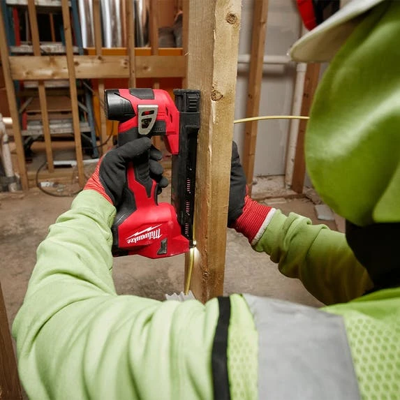 Milwaukee Tools Milwaukee M12 Cable Stapler Kit 2448-21 8 Milwaukee Tools Milwaukee M12 Cable Stapler Kit 2448-21 - Image 6