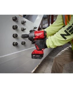 Milwaukee Tools Milwaukee M18 FUEL™ High Torque ½” Impact Wrench With Pin Detent Kit 2766-22R 11 Milwaukee Tools Milwaukee M18 FUEL™ High Torque ½” Impact Wrench With Pin Detent Kit 2766-22R -Milwaukee Tool-shop 2766 22r 10f