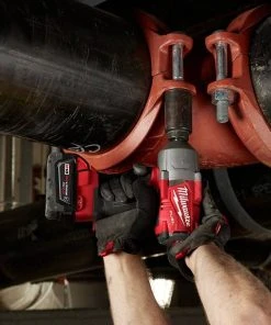 Milwaukee Tools Milwaukee M18 FUEL High Torque Impact Wrench With Grease Gun Kit 2767-22GR 10 Milwaukee Tools Milwaukee M18 FUEL High Torque Impact Wrench With Grease Gun Kit 2767-22GR -Milwaukee Tool-shop 2767 22gr kit 10 3
