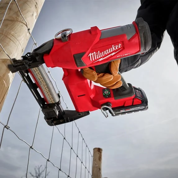 Milwaukee Tools Milwaukee M18 FUEL Utility Fencing Stapler (Bare Tool) 2843-20 8 Milwaukee Tools Milwaukee M18 FUEL Utility Fencing Stapler (Bare Tool) 2843-20 - Image 6