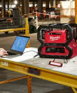 Milwaukee Tools Milwaukee M18 CARRY-ON 3600W/1800W Power Supply 2845-20 12 Milwaukee Tools Milwaukee M18 CARRY-ON 3600W/1800W Power Supply 2845-20 -Milwaukee Tool-shop 2845 5