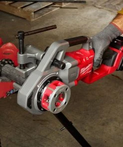 Milwaukee Tools Milwaukee M18 FUEL Compact Pipe Threader Kit ONE-KEY & 1/2" - 1-1/4" Compact NPT 11R Die Head Kit (600-I) 2870-22 -Milwaukee Tool-shop 2870 22 3