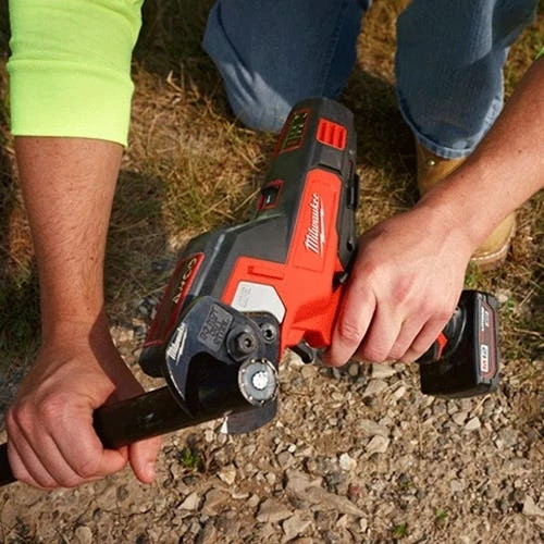 Milwaukee Tools Milwaukee M12 Copper Cable Cutter 600 MCM Kit 2472-21XC 6 Milwaukee Tools Milwaukee M12 Copper Cable Cutter 600 MCM Kit 2472-21XC - Image 4