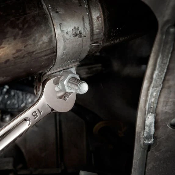 Milwaukee Tools Milwaukee 29MM Metric Combination Wrench 45-96-9529 6 Milwaukee Tools Milwaukee 29MM Metric Combination Wrench 45-96-9529 - Image 4