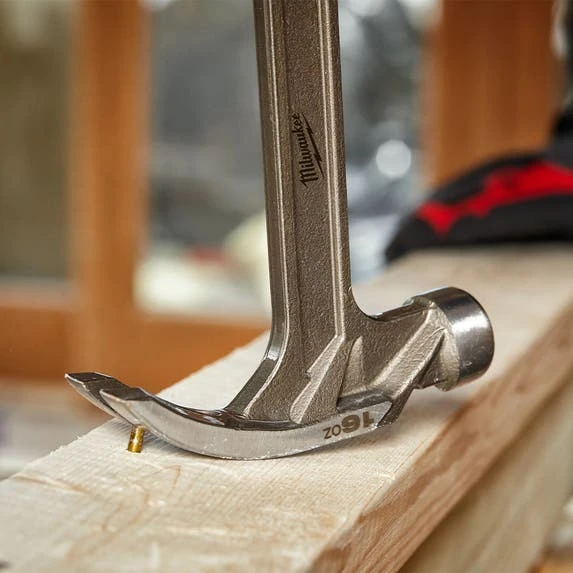Milwaukee Tools Milwaukee 16oz Smooth Face Hybrid Claw Hammer 48-22-9018 6 Milwaukee Tools Milwaukee 16oz Smooth Face Hybrid Claw Hammer 48-22-9018 - Image 4