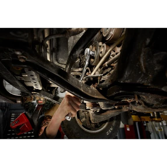 Milwaukee Tools Milwaukee 1/2" Drive 18" Flex Head Ratchet 48-22-9052 9 Milwaukee Tools Milwaukee 1/2" Drive 18" Flex Head Ratchet 48-22-9052 - Image 7