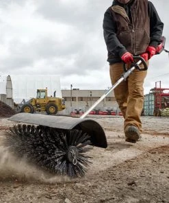 Milwaukee Tools Milwaukee M18 FUEL QUIK-LOK Bristle Brush Attachment 49-16-2741 9 Milwaukee Tools Milwaukee M18 FUEL QUIK-LOK Bristle Brush Attachment 49-16-2741 -Milwaukee Tool-shop 49 16 2741 4