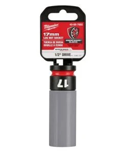 Milwaukee Tools Milwaukee SHOCKWAVE Impact Duty™ 1/2 Drive 17MM Metric Lug Nut Wheel Socket 49-66-7802 -Milwaukee Tool-shop 49 66 7802 10