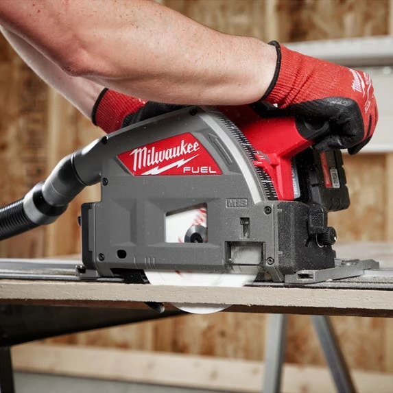 Milwaukee Tools Milwaukee M18 FUEL 6-1/2” Plunge Track Saw With 55" Rail And Bag 2831-20-BUNDLE 8 Milwaukee Tools Milwaukee M18 FUEL 6-1/2” Plunge Track Saw With 55" Rail And Bag 2831-20-BUNDLE - Image 6